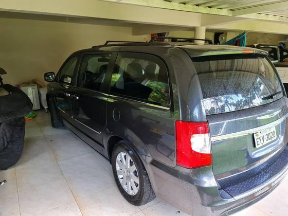 CHRYSLER TOWN & COUNTRY 3.6 LIMITED V6 24V GASOLINA 4P AUTOMÁTICO
